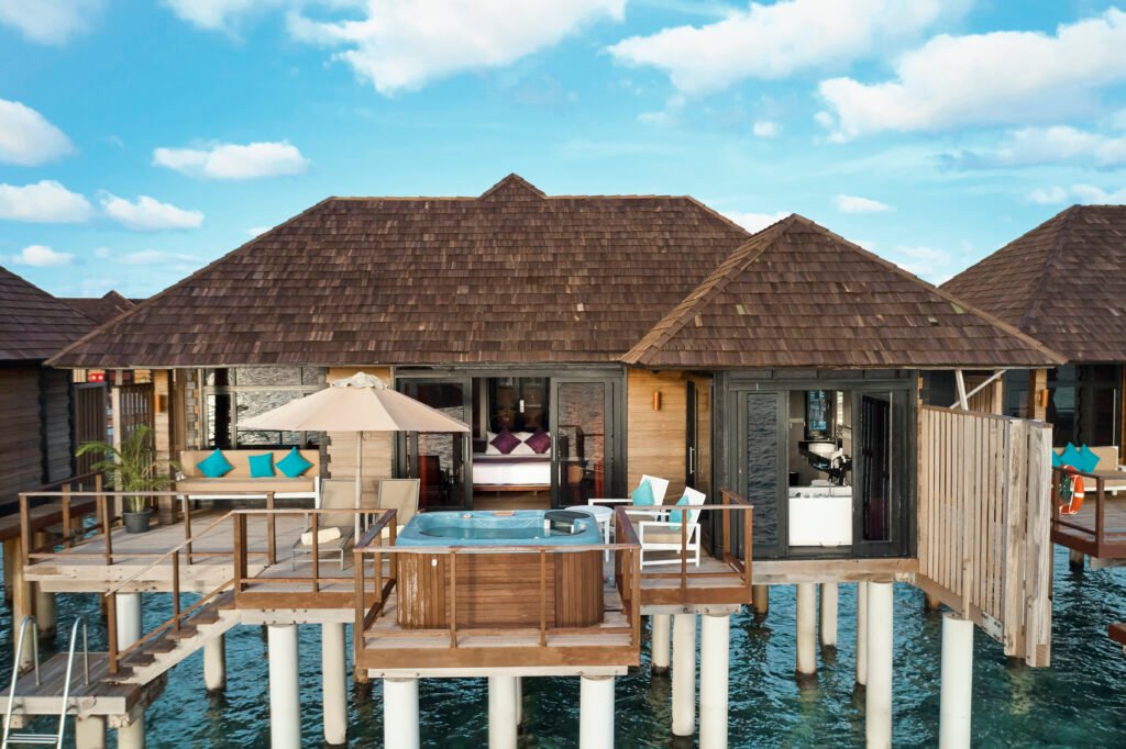SSIF Sunset Horizon Water Villa5