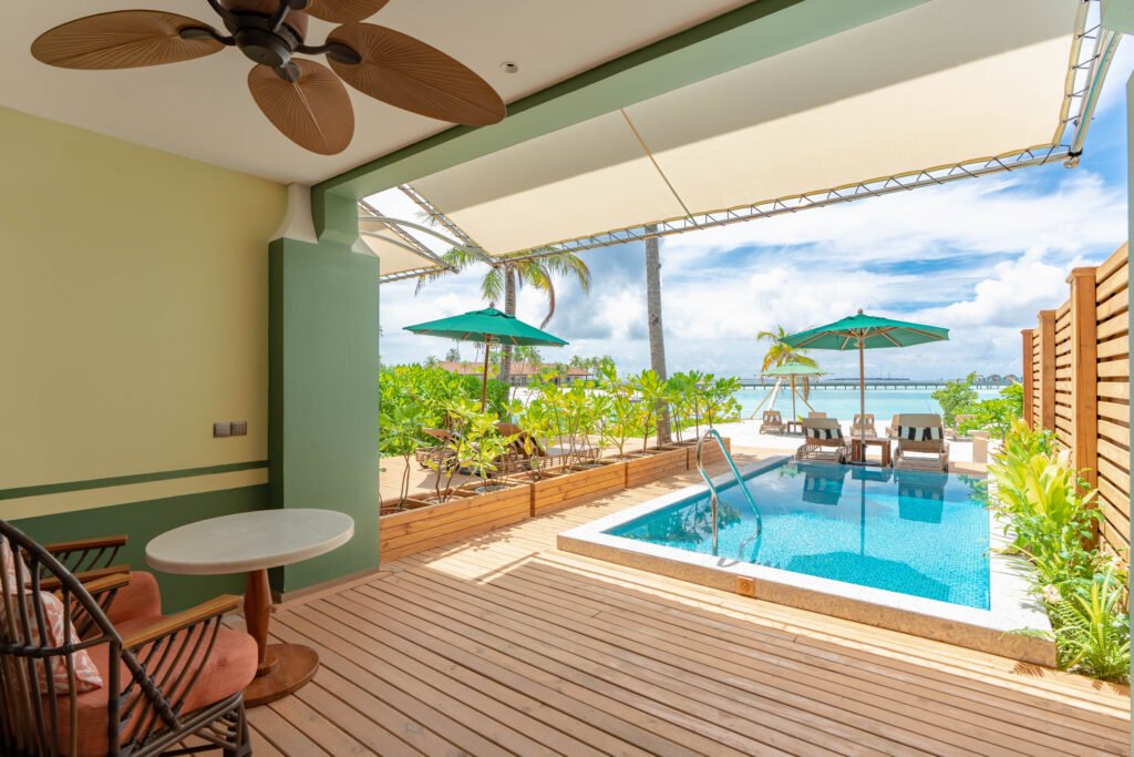 Beach-Room-with-Pool (1)