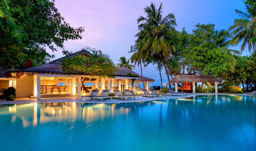 Sheraton Maldives Full Moon Resort & Spa: Review, Booking Guide & Guest Experiences