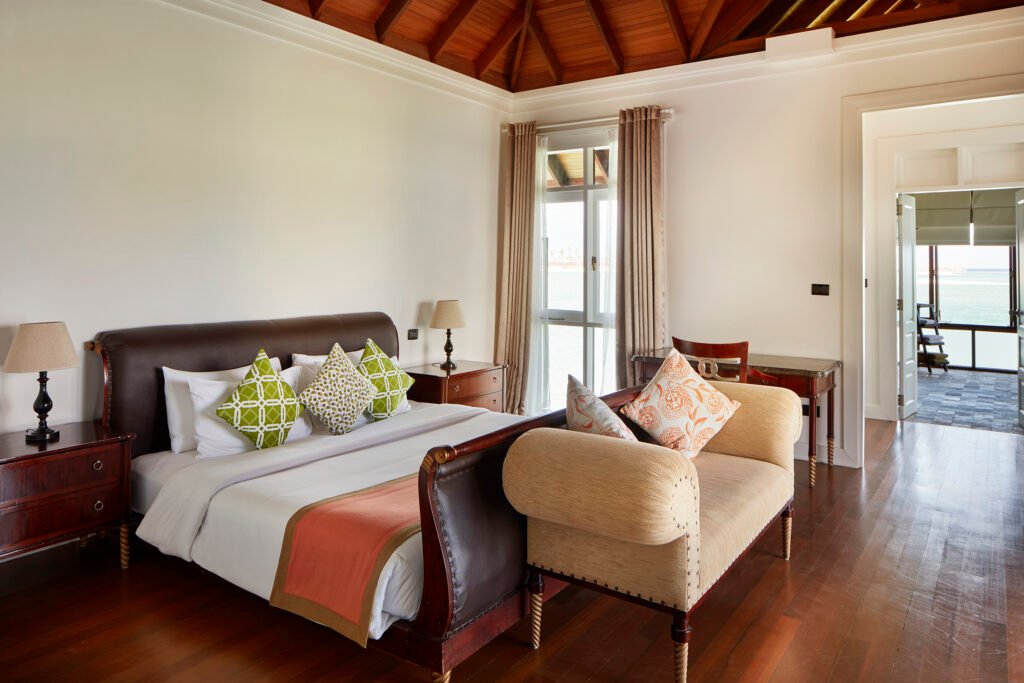 SSO - Presidential Water Suite - Bedroom