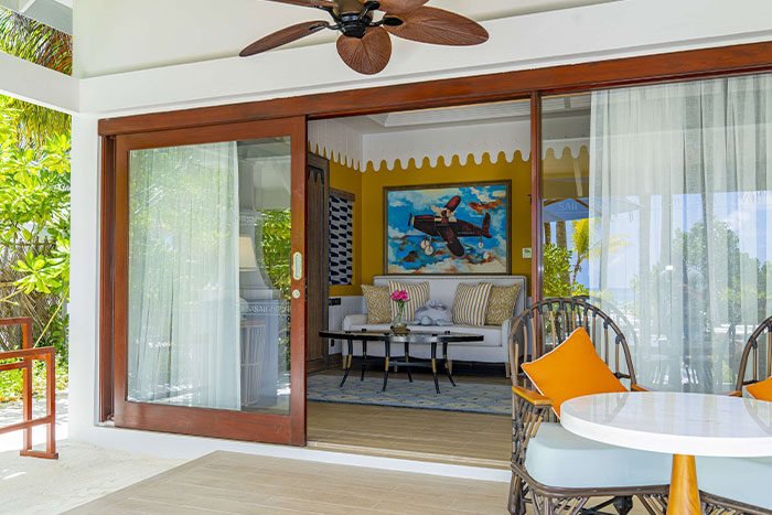 junior-beach-suite-with-pool-1