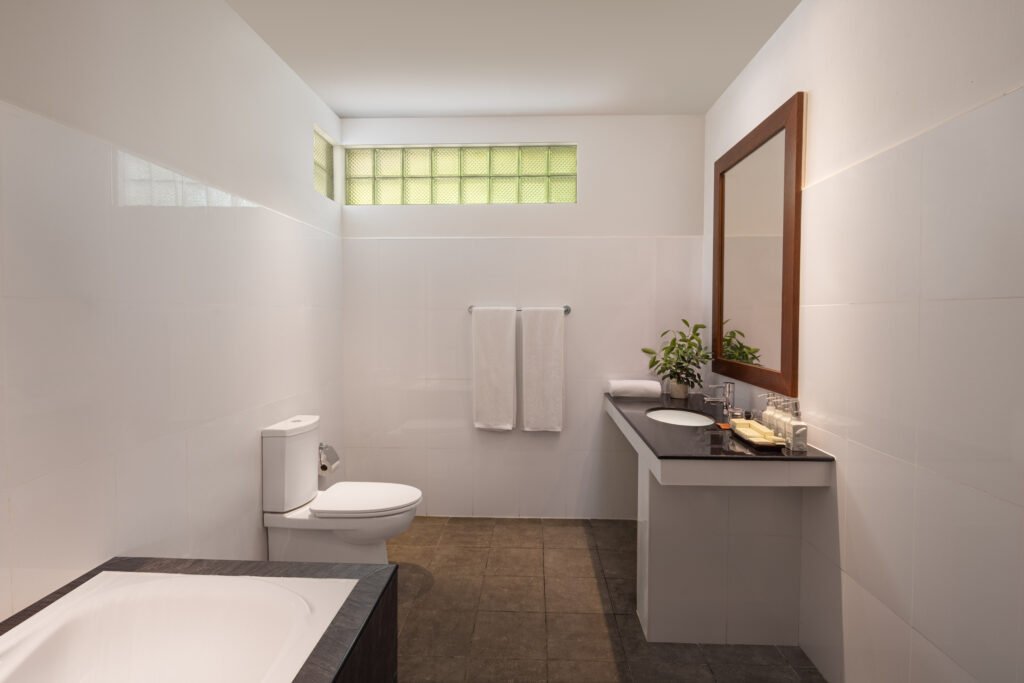 Lohis Villa - Bathroom