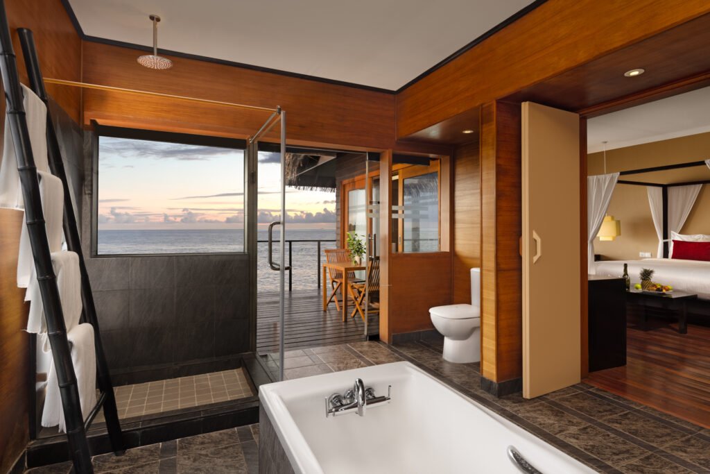 Sunrise Ocean Villa - Bathroom (1)
