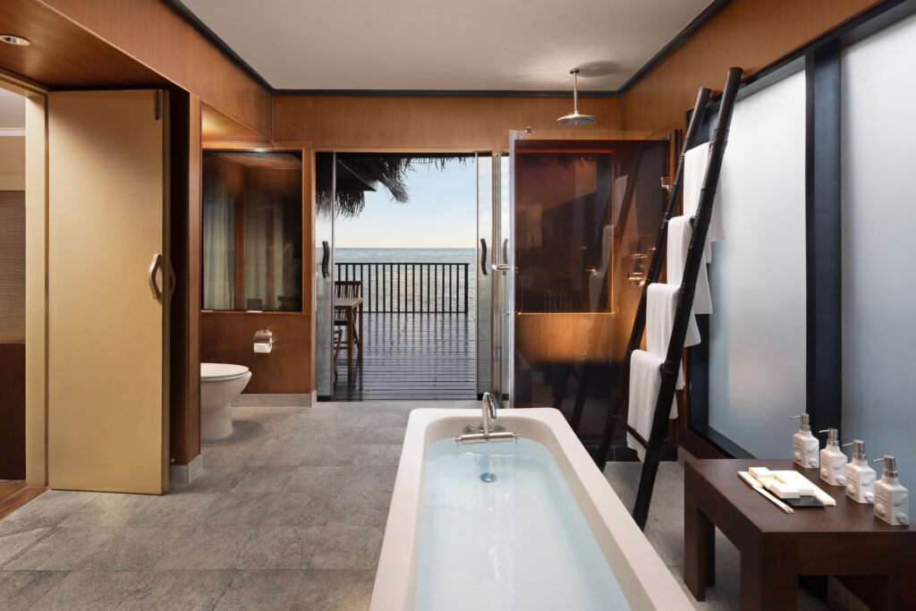 Sunset Ocean Villa - Bathroom (1)